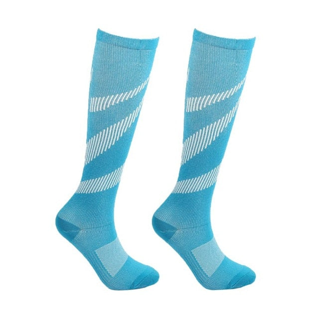 Chaussettes-de-compression-bleu-clair